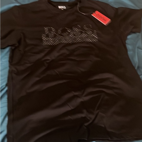 Brand new hugo  boss t-shirt for mens - Picture 2 of 2
